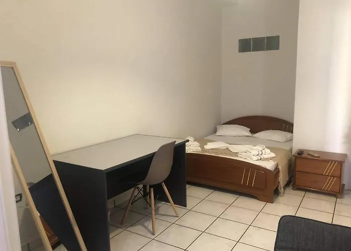 Antonis Rooms 2